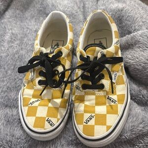 Vans logo lace up EUC women’s size 6